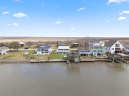 Preslakett River Retreat