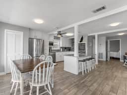Preslakett River Retreat