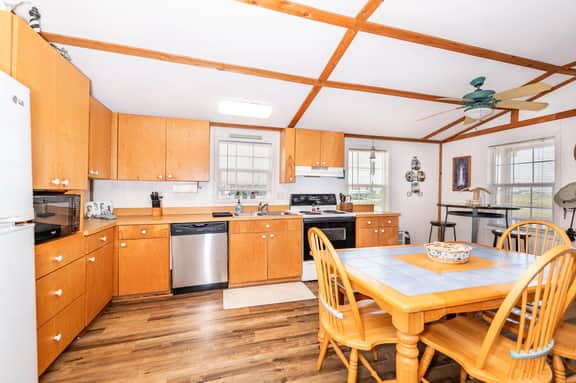 3 Dolphin Bungalow