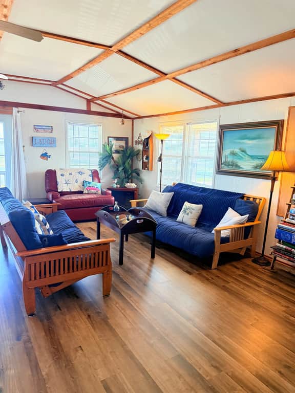 3 Dolphin Bungalow